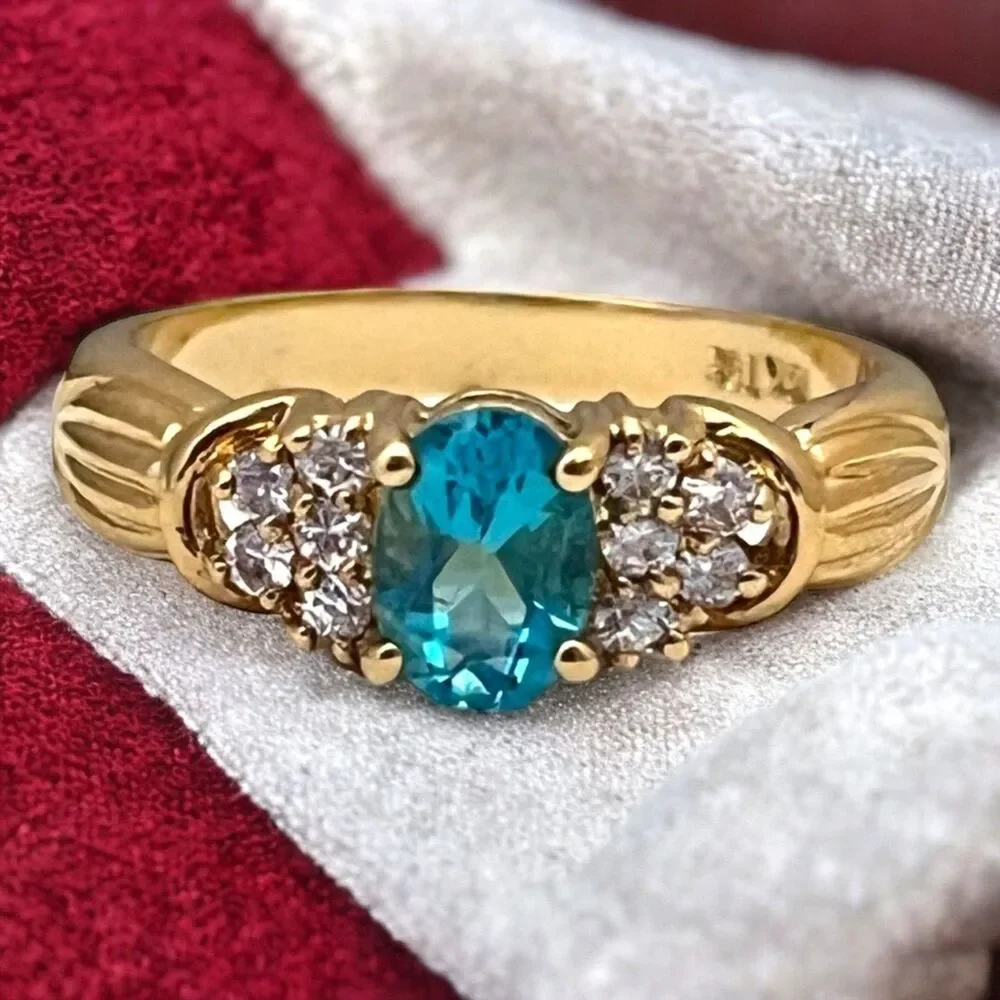 Vintage 1980s Blue CZ Ring Size 9 18KTGE Gold Plate Cluster - 14E